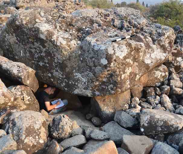 В Израиле найден дольмен с надписями возрастом свыше 4000 лет